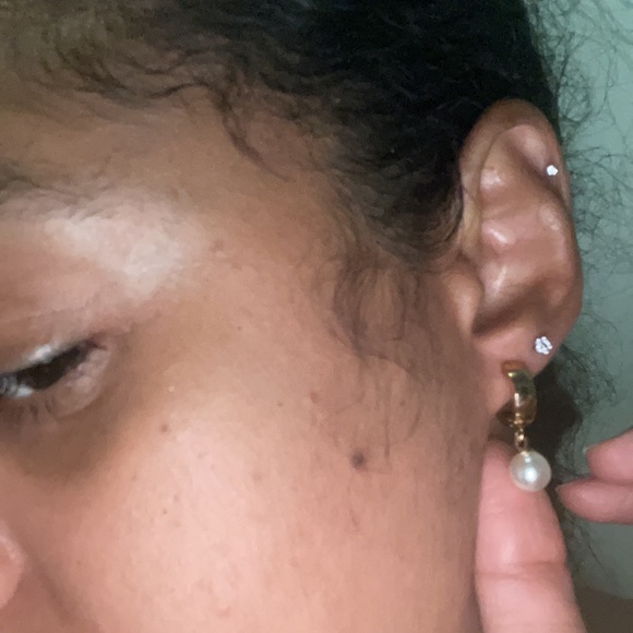 Gold pearl Huggies loops - Picture 8 of 8